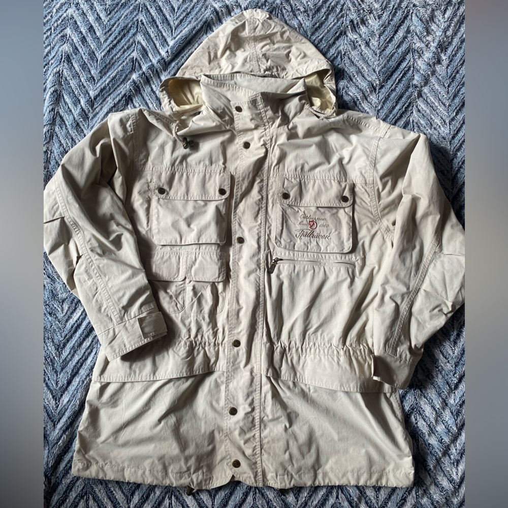 Fjallraven Mens Size L Rain coat with Hood